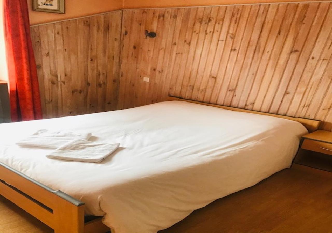 Hôtel des Cévennes Mezilhac Esterno foto